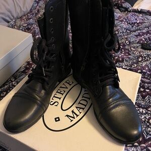Steve Madden Troopa boots brand new